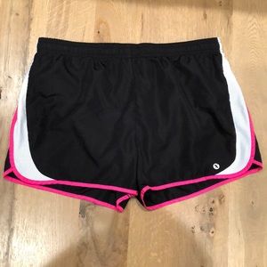 Xersion athletic shorts - Black/white/pink☀️